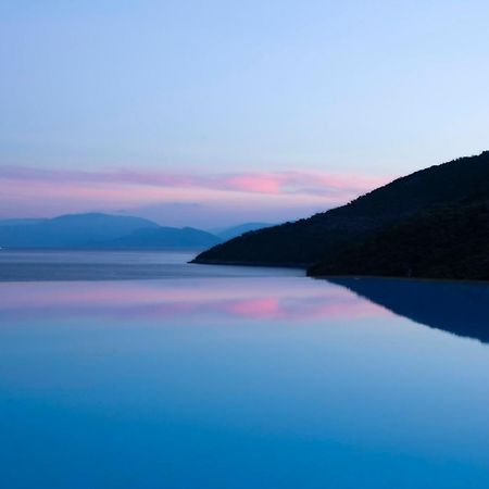 Villa Kalamos - Modern Villa In Sivota Bay With Direct Access To Sea エクステリア 写真