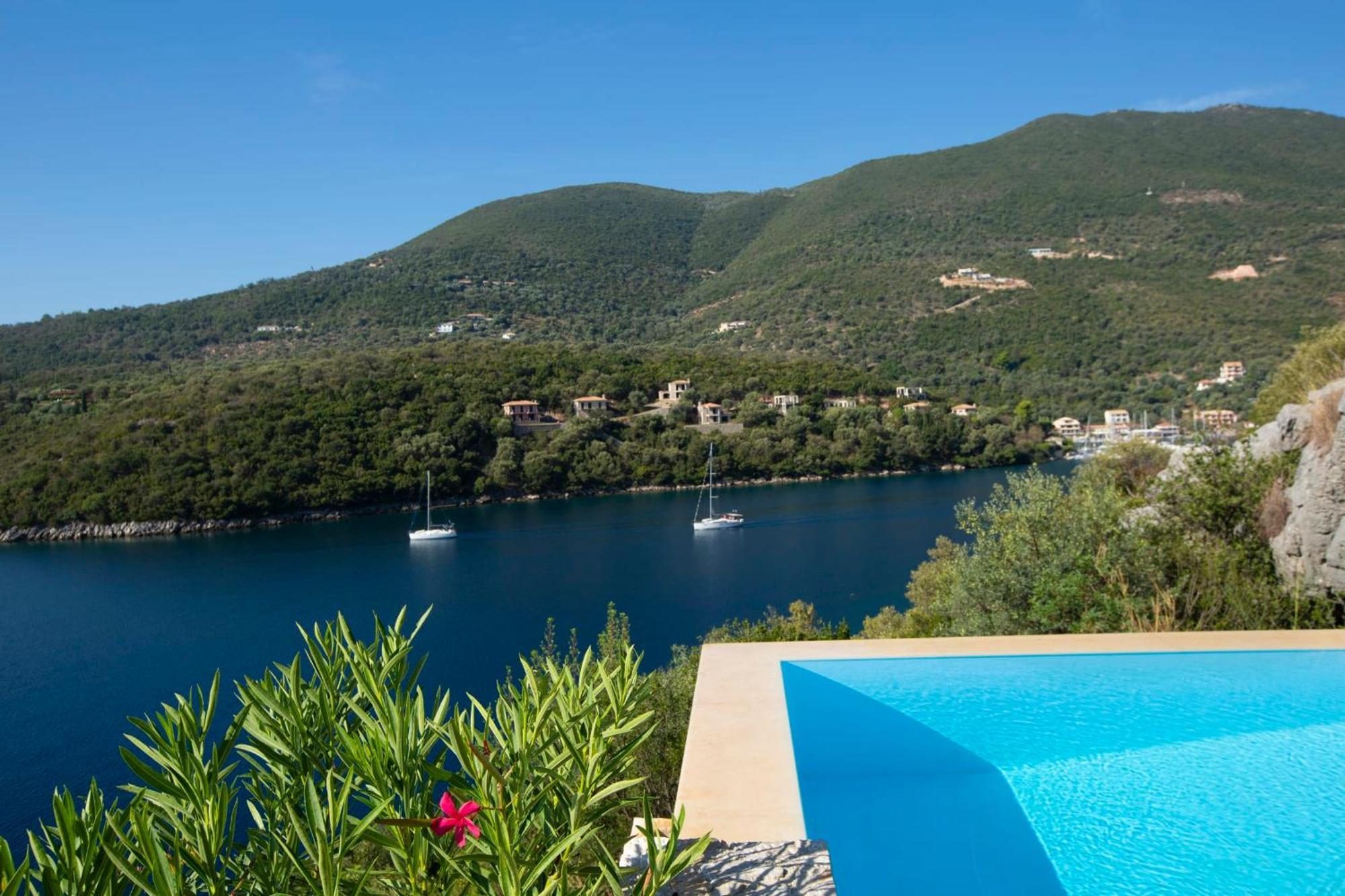 Villa Kalamos - Modern Villa In Sivota Bay With Direct Access To Sea エクステリア 写真