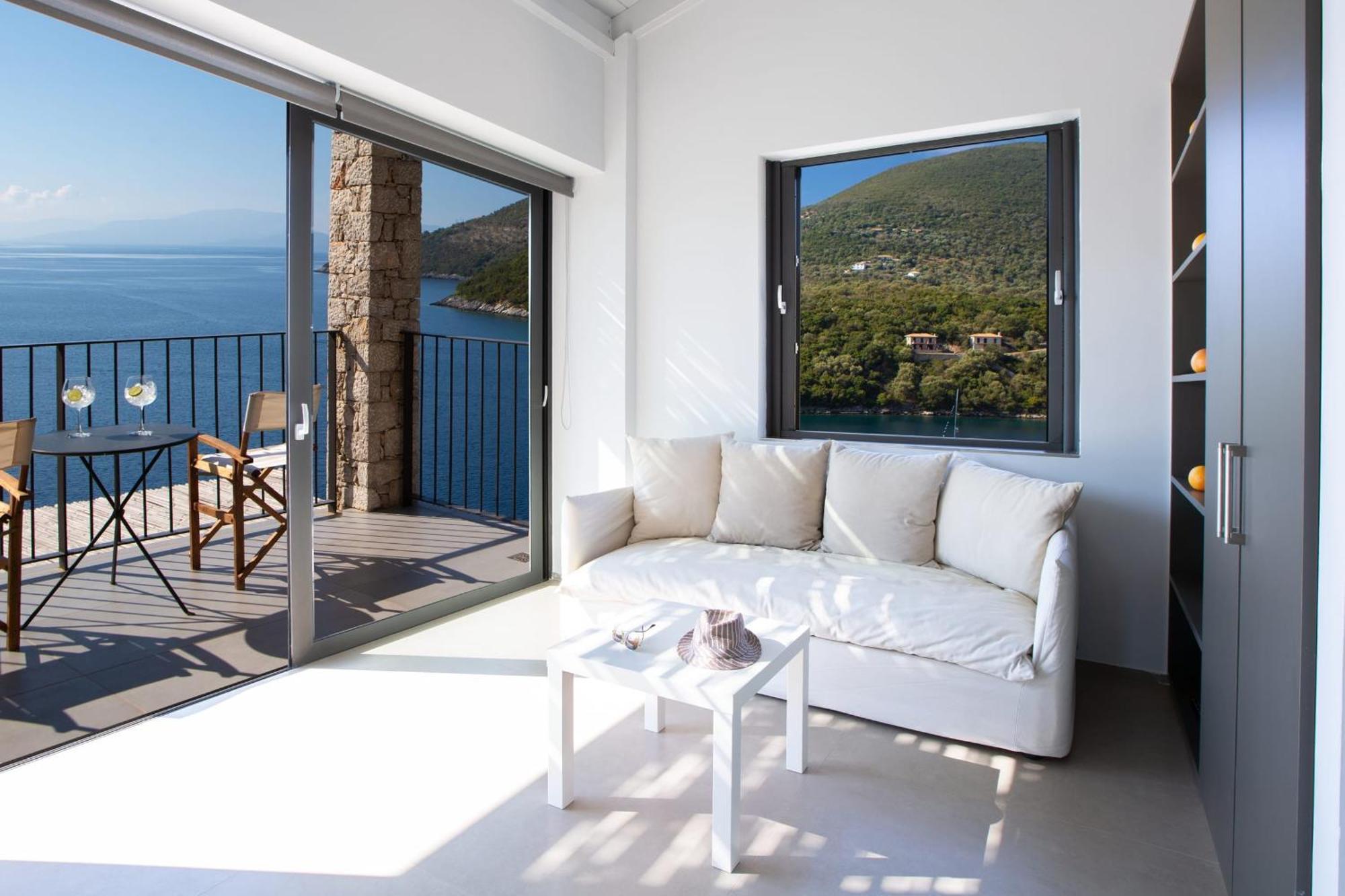 Villa Kalamos - Modern Villa In Sivota Bay With Direct Access To Sea エクステリア 写真